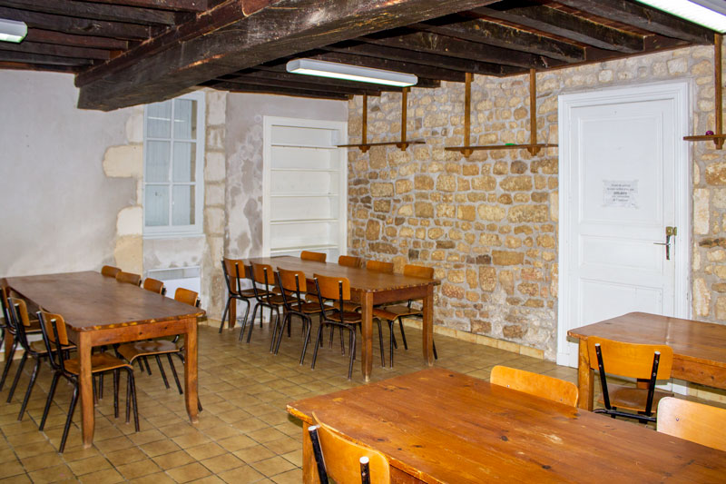 salle de la cure de Saint-Sulpice-d'Arnoult